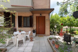 Outdoor dining - Casa Marisa in Castellina in Chianti (Castellina in Chianti)
