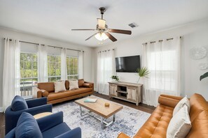 Smart TV - Sea Charm | Close to Beach | Golf Cart (LSV) | Community Pool (Santa Rosa Beach)