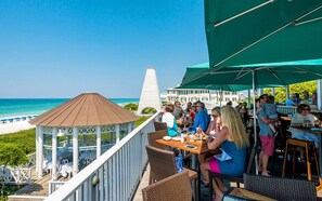 Outdoor dining - Sea Charm | Close to Beach | Golf Cart (LSV) | Community Pool (Santa Rosa Beach)