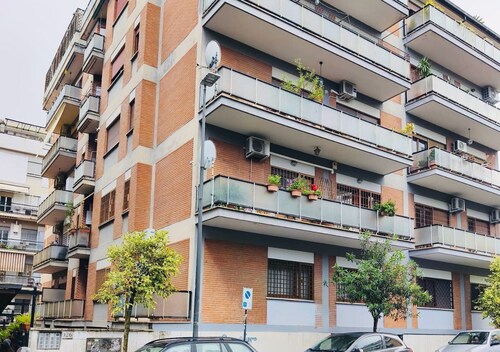 Maison Boito 126 - DELUXE TWO-ROOM APARTMENT in Rome's elegant Trieste neighborhood