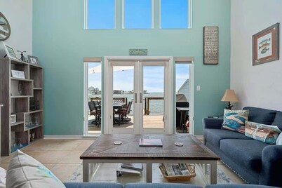 Stunning Waterfront Condo on the Bay with Private Boat Slip
