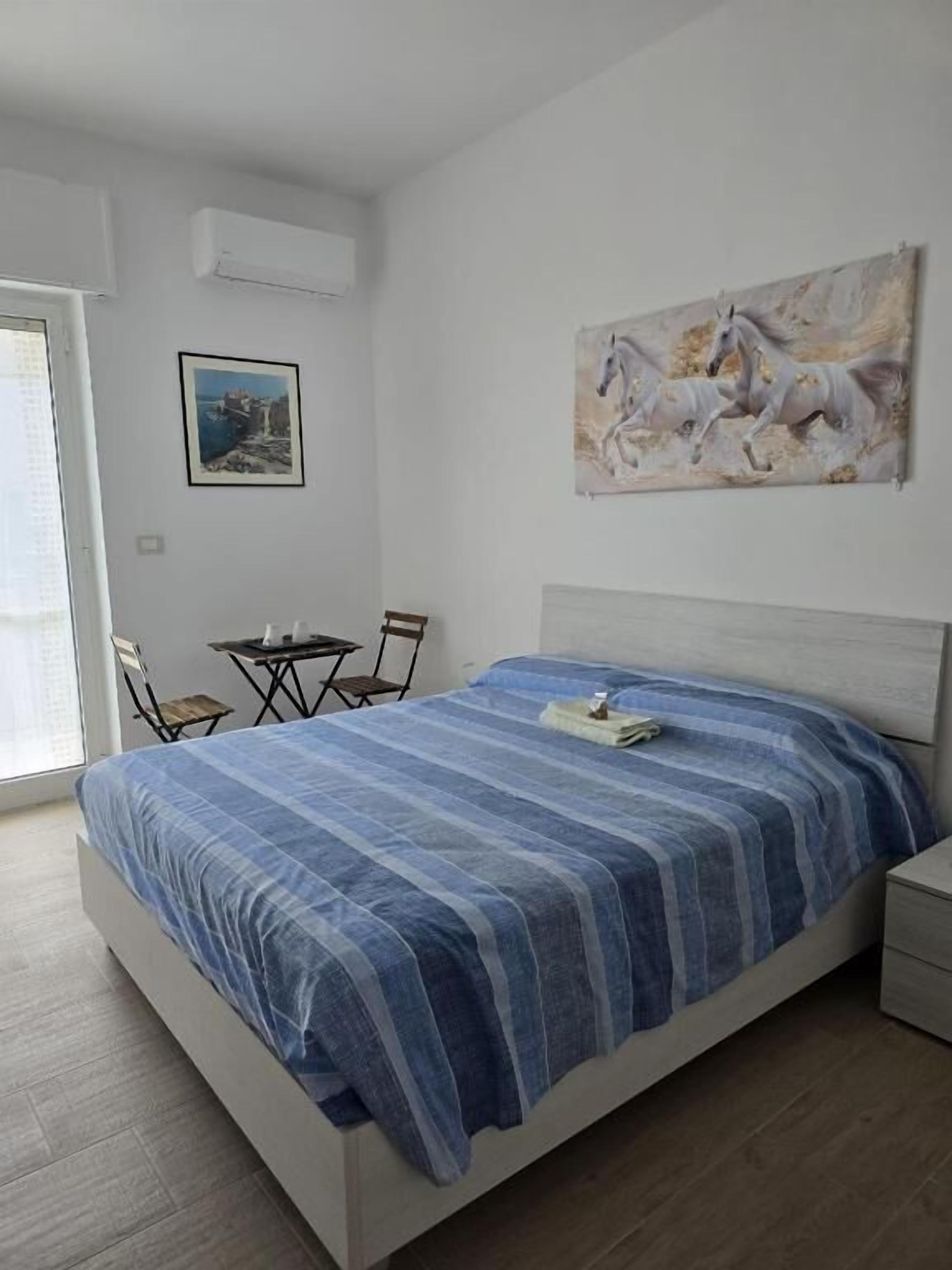 Double Room, 201