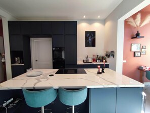 Private kitchen - Vrbo Property (Haarlem)