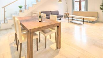 Apartment | Dining