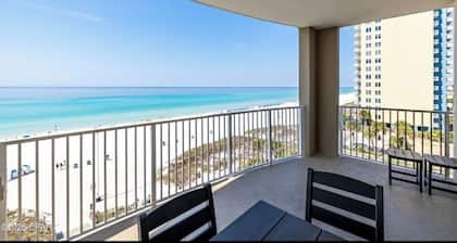 Cozy beach Front , great location unit 601