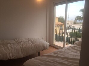2 bedrooms, iron/ironing board, free WiFi, bed sheets - Seaside Bliss Retreat in Calle Almeria (Cuevas Del Almanzora)