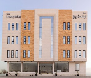 المنشأة من الخارج