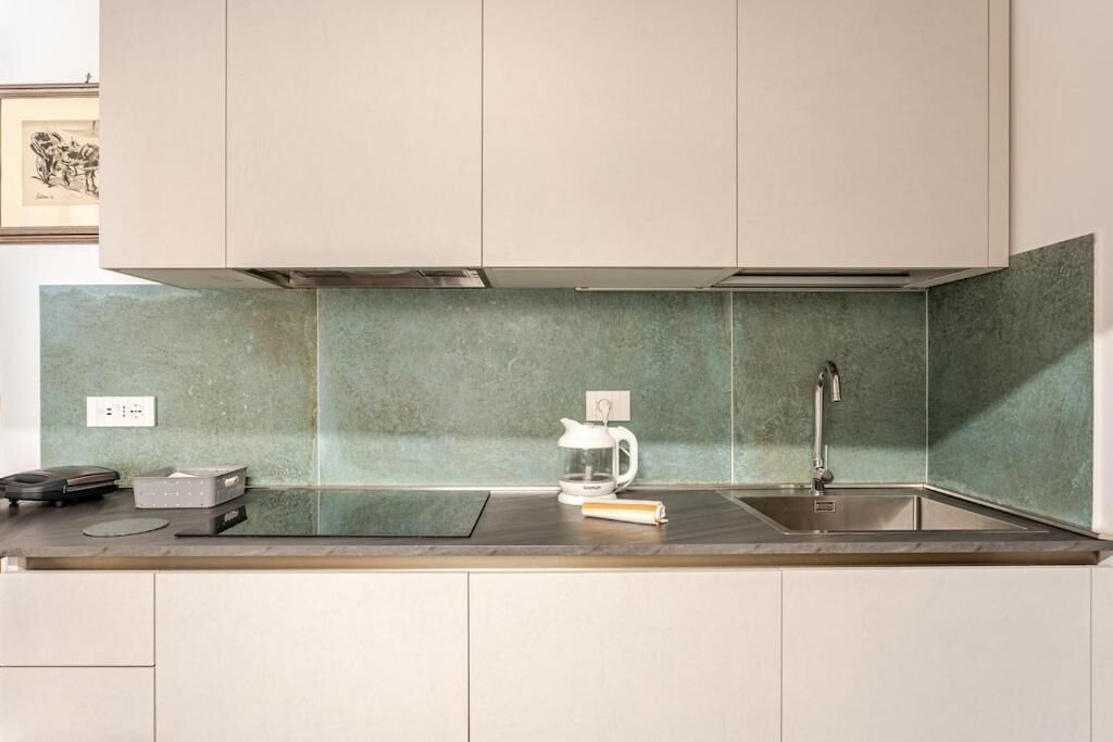 Apartamento luxo, sacada, vista para a cidade | Cozinha privada | Chaleira elétrica