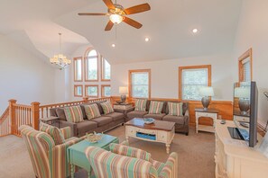 Smart TV, table football - JL #078 Fort Myers - Oceanside - Private Pool - SSCA Amenities (Southern Shores)