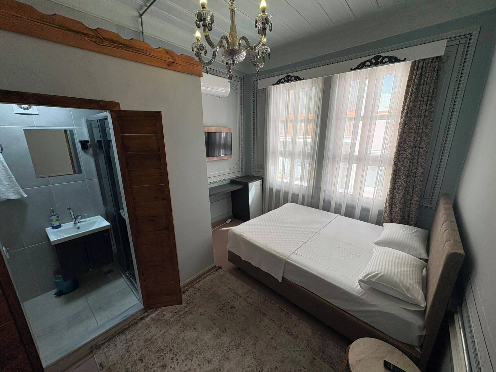 Family Room | Premium bedding, in-room safe, laptop workspace, blackout curtains