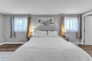 5 chambres, fer et planche à repasser, Wi-Fi, draps fournis