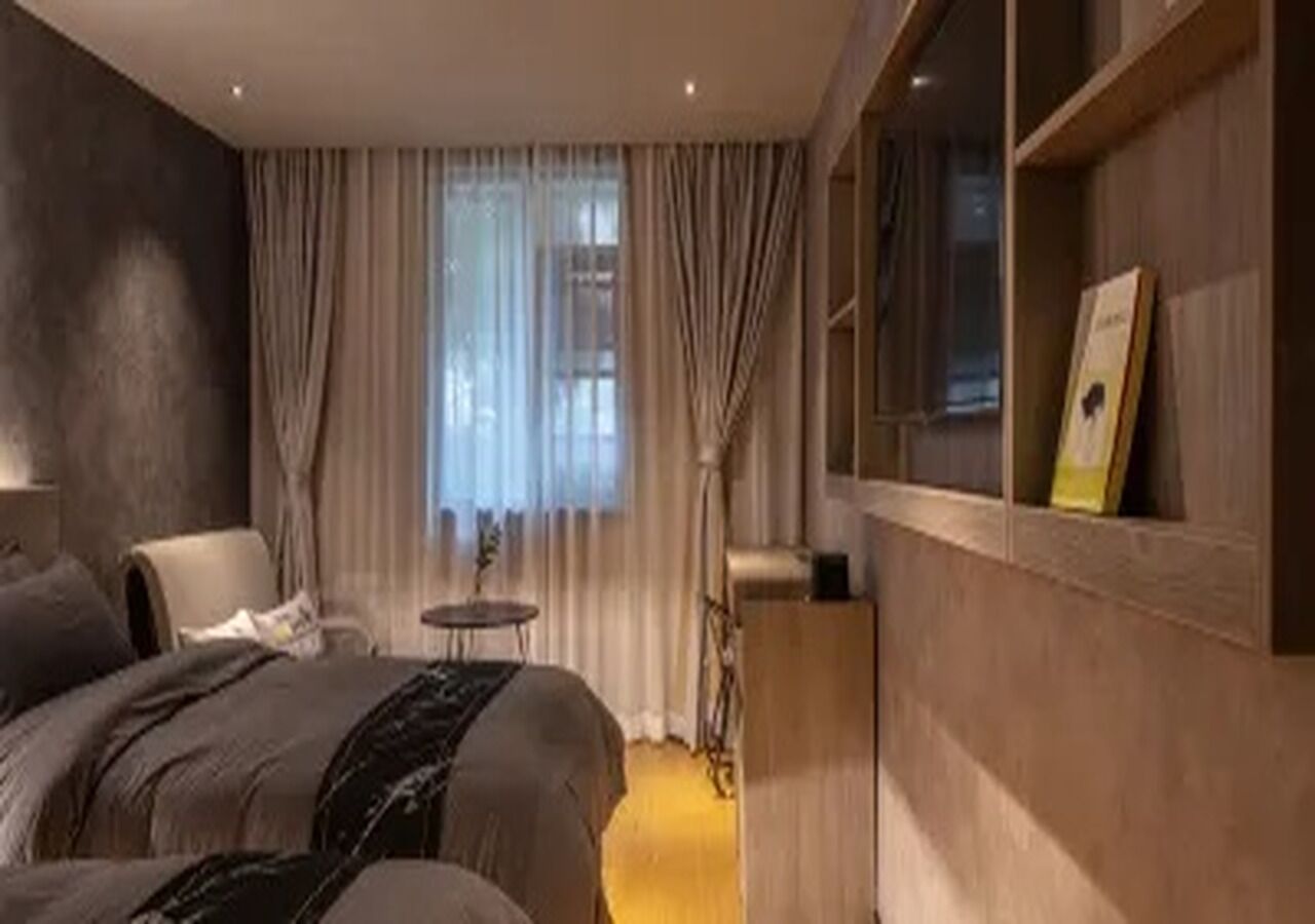 City Twin Room | Desk, laptop workspace, free WiFi