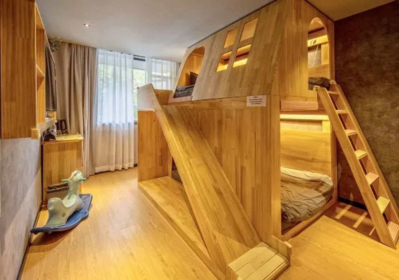 Family Triple Room | Desk, laptop workspace, free WiFi