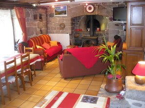 Interior - Gîte for 26 Guests – Les Gîtes de l'Aubrac (Soulages-Bonneval)