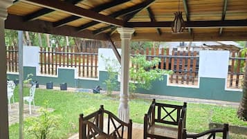 Basic Villa, Garden View | Terrace/patio