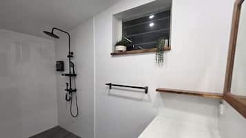Handtücher, Seife, Toilettenpapier