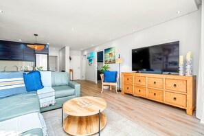Apartment (2 Bedrooms) | Interior - Ocean Mist 105 (Cape Town)