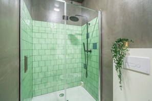 Apartment | Bathroom - Antwerp Central 1br/7p Apartment (Antwerp)