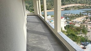 Deluxe Double Room | Property grounds