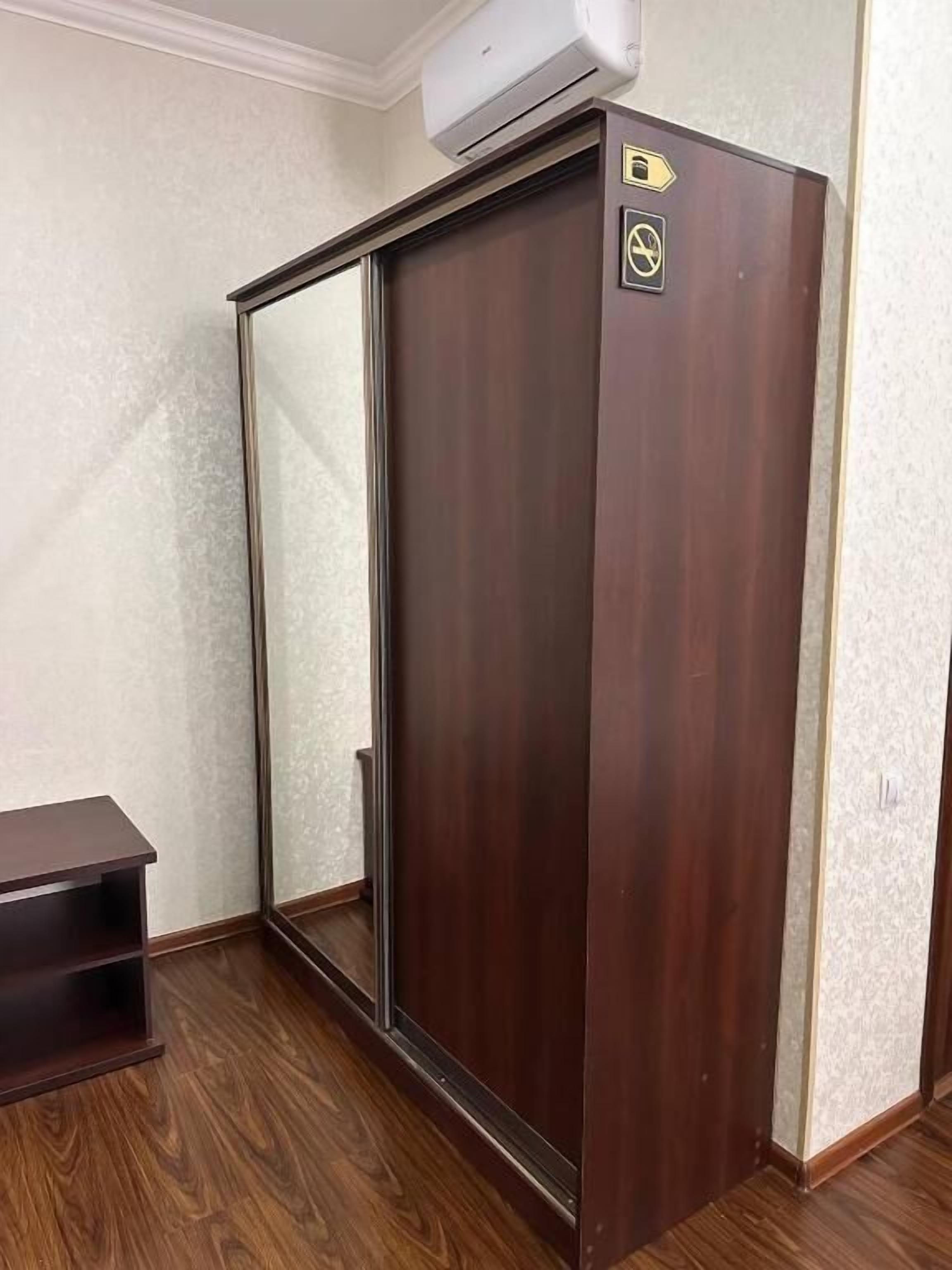 Double or Twin Room, City View | Interior