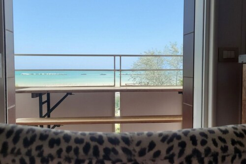CN043 - Cesenatico, four-room apartment facing the sea with a panoramic terrace