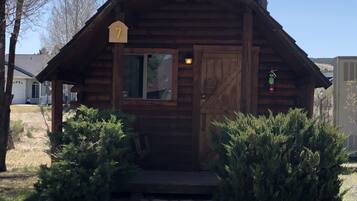Economy Cabin | Free WiFi