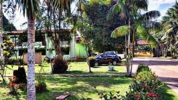 Halaman properti