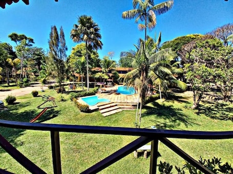 Outdoor pool. Hotel Jardim Tropical