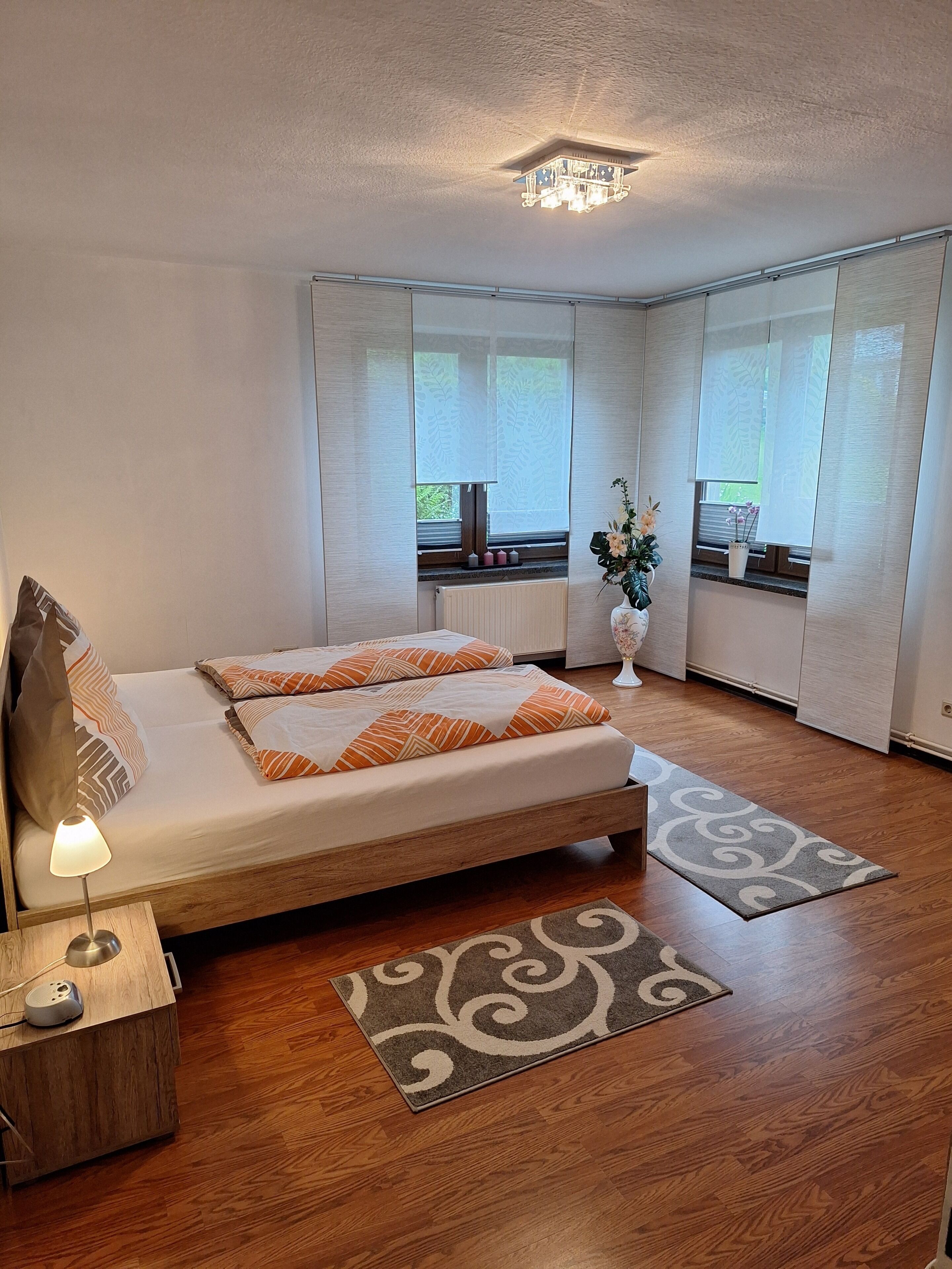 Acceso a internet y ropa de cama 