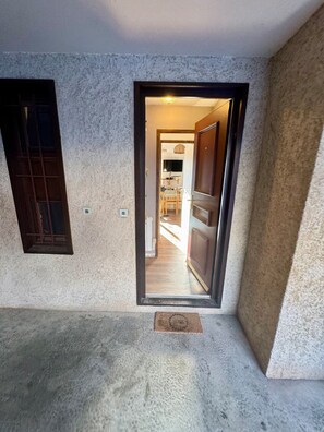 Interior - Charming apartment with garden and private parking (Le Monêtier-les-Bains)