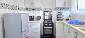Private kitchen - luxury and elegant home near world waters,Nyali beach, Nyali centre for family (Mombasa)