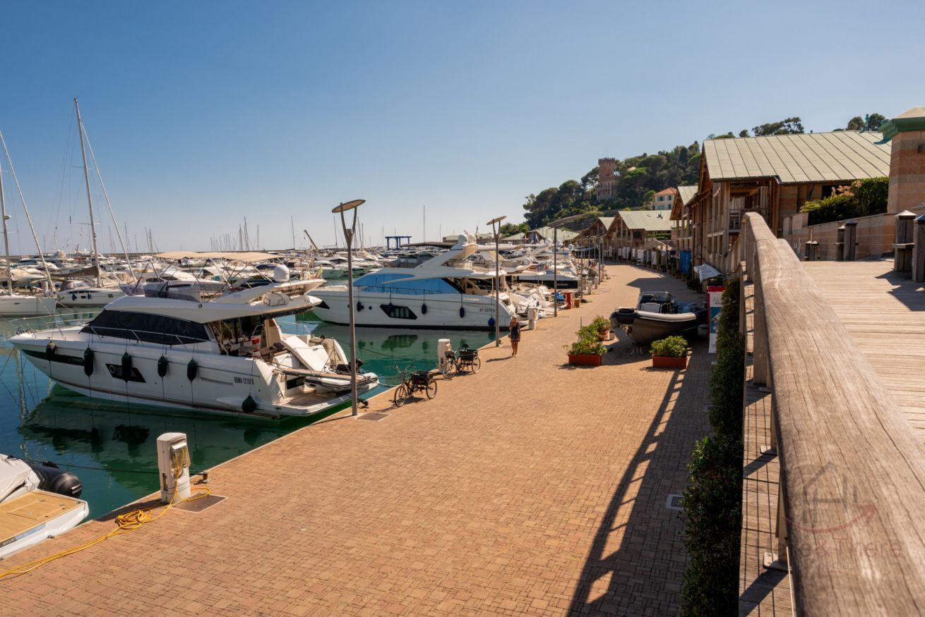 Marina