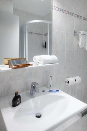Bathroom - Au Petit Saint-Jean - Beaune (Beaune)