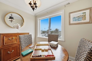 Dining - Condo in North Pacific Beach With Ocean Views (San Diego)