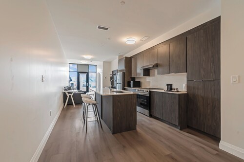 Modern Fully Furnished 1 Bedroom Apartment Unit 5