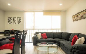 TV, offices - Comfortable 3BR Family Haven in Del Valle (Mexico City)