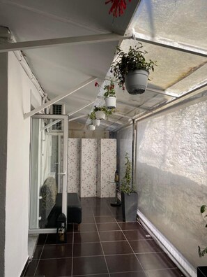 Interior - Vicky’s City Center Apartment with Large Terrace, Thessaloniki (Thessaloniki)