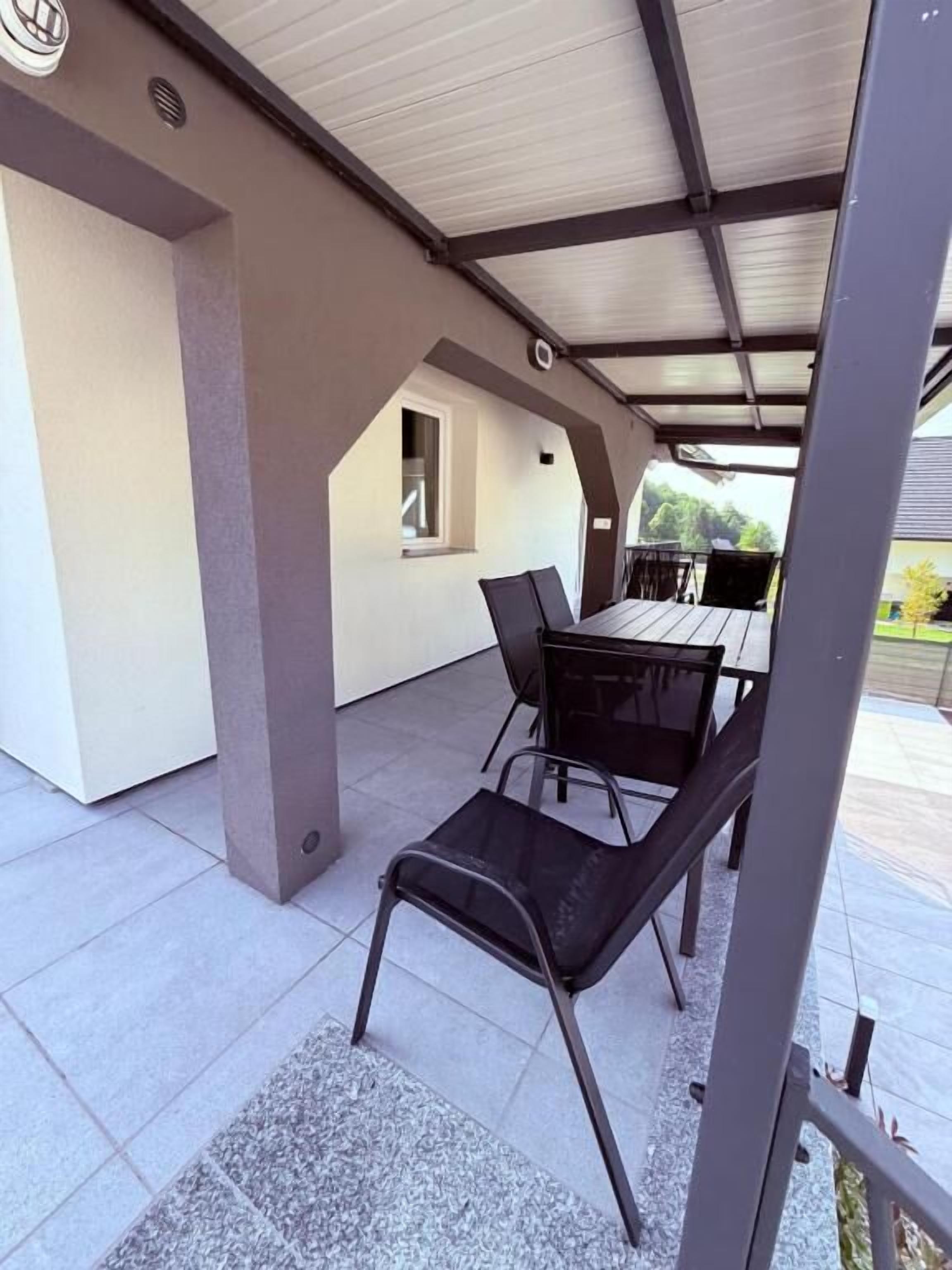 Villa, 3 slaapkamers, balkon, uitzicht op bergen | Buiten dineren