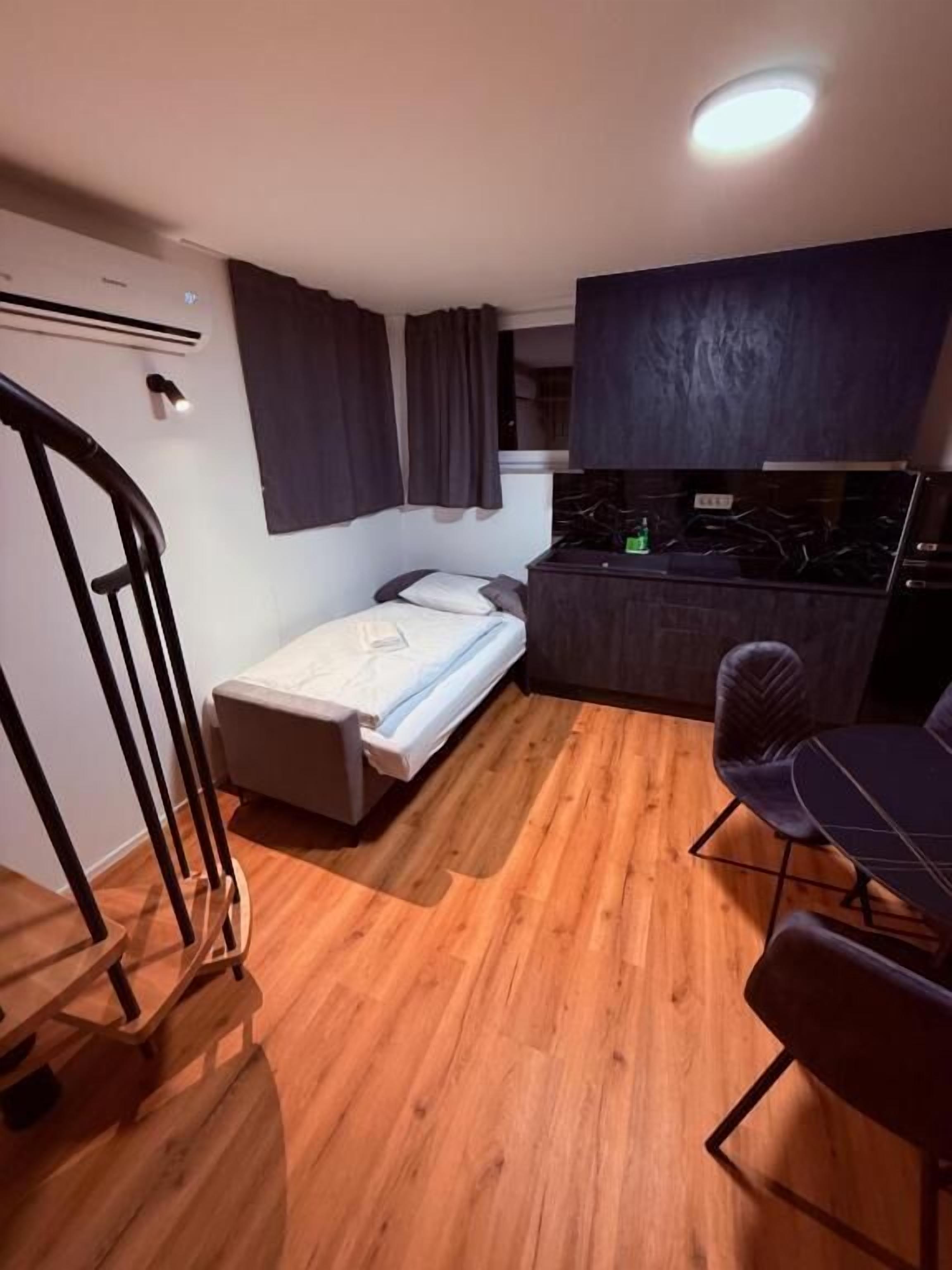 Villa, 2 habitaciones, balcón, vista a la montaña | Insonorización, tabla de planchar con plancha y wifi gratis 