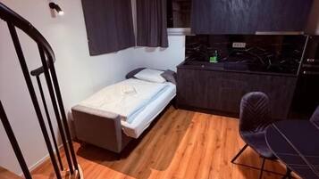 PJ Mini Villa | Soundproofing, iron/ironing board, free WiFi