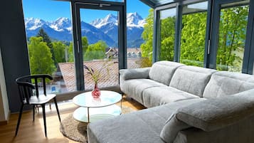 TV, books