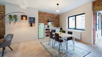 Apartment | Dining