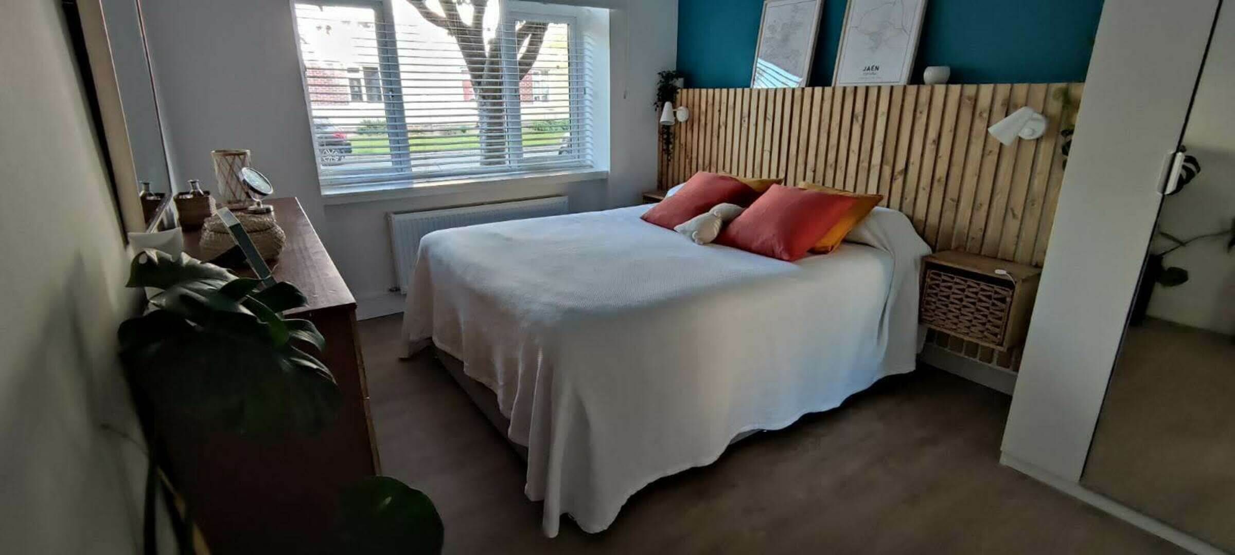 1 bedroom, internet, bed sheets
