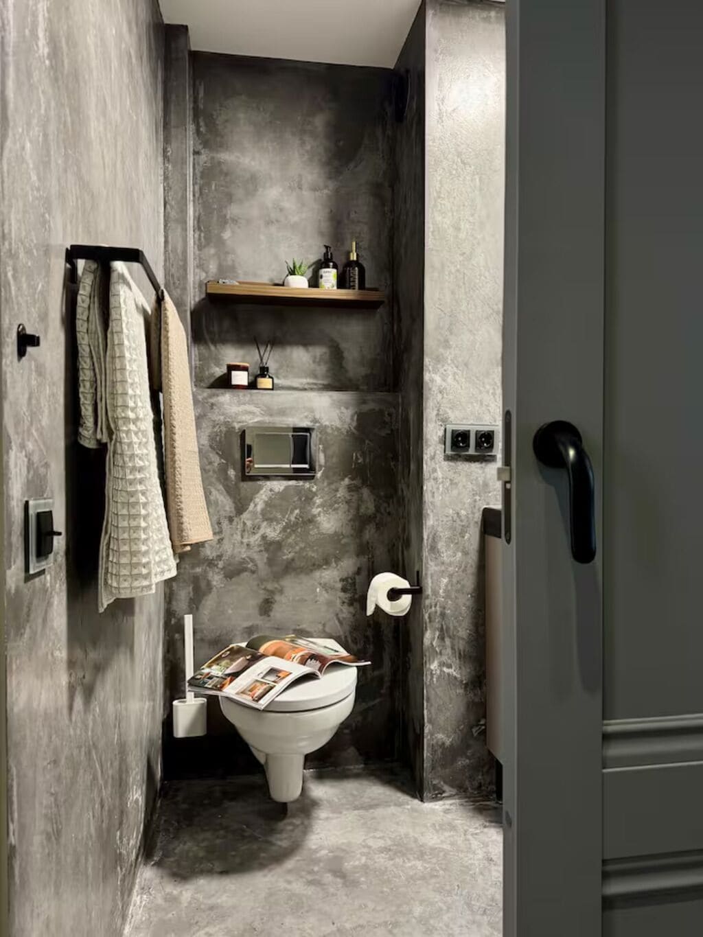 Towels, toilet paper