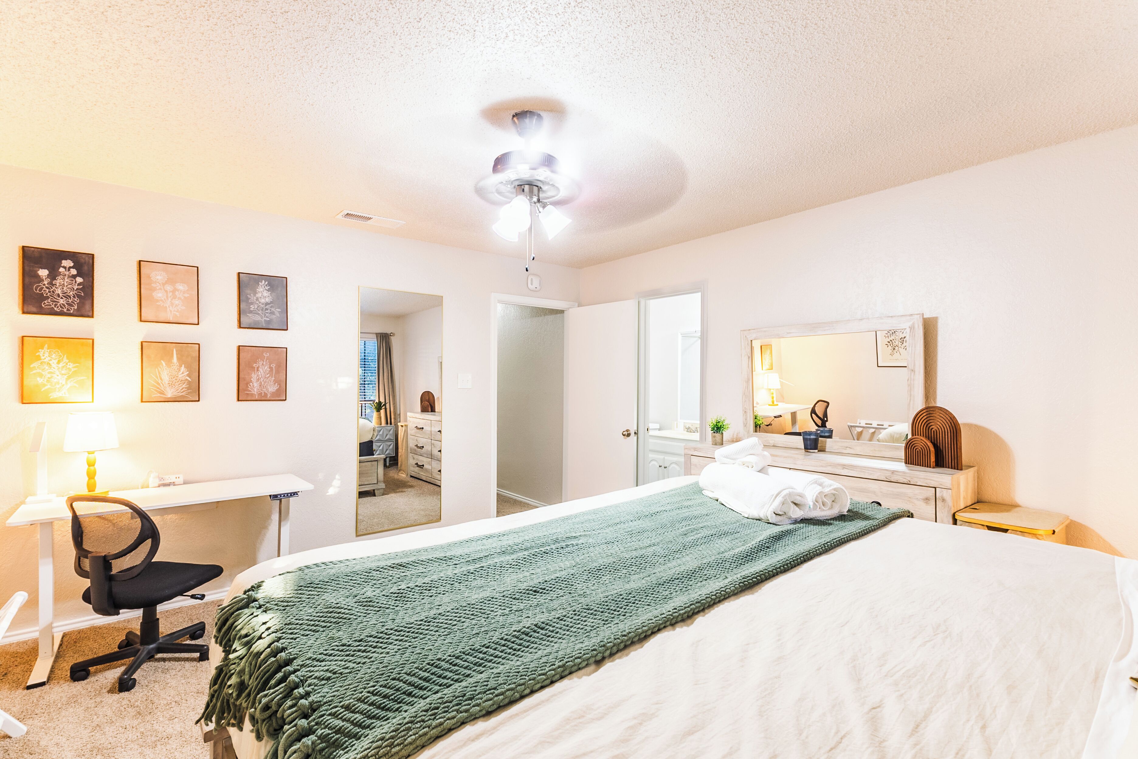 3 Schlafzimmer, Bügeleisen/Bügelbrett, Internetzugang, Bettwäsche