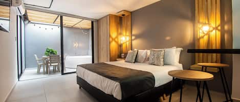 Studio, Garden View | In-room safe, desk, free WiFi