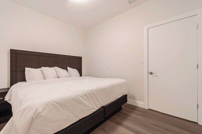 Modern Fully Furnished 2 Bedroom Apartment Unit 10