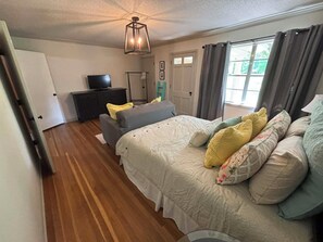 5 habitaciones, escritorio, tabla de planchar con plancha y wifi gratis 