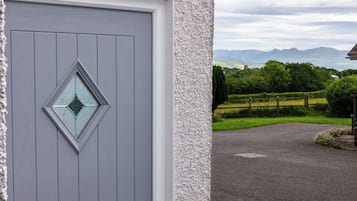 Cottage | Exterior detail