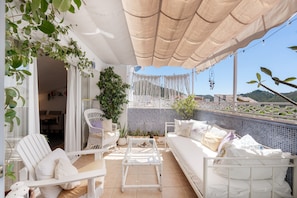 Terrace/patio - Apartment 'Casa D’Amelia' with Sea Views, Wi-Fi, and Air Conditioning (Ojén)